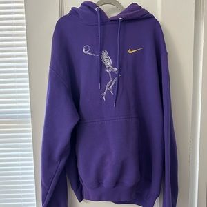 nike hoodie
